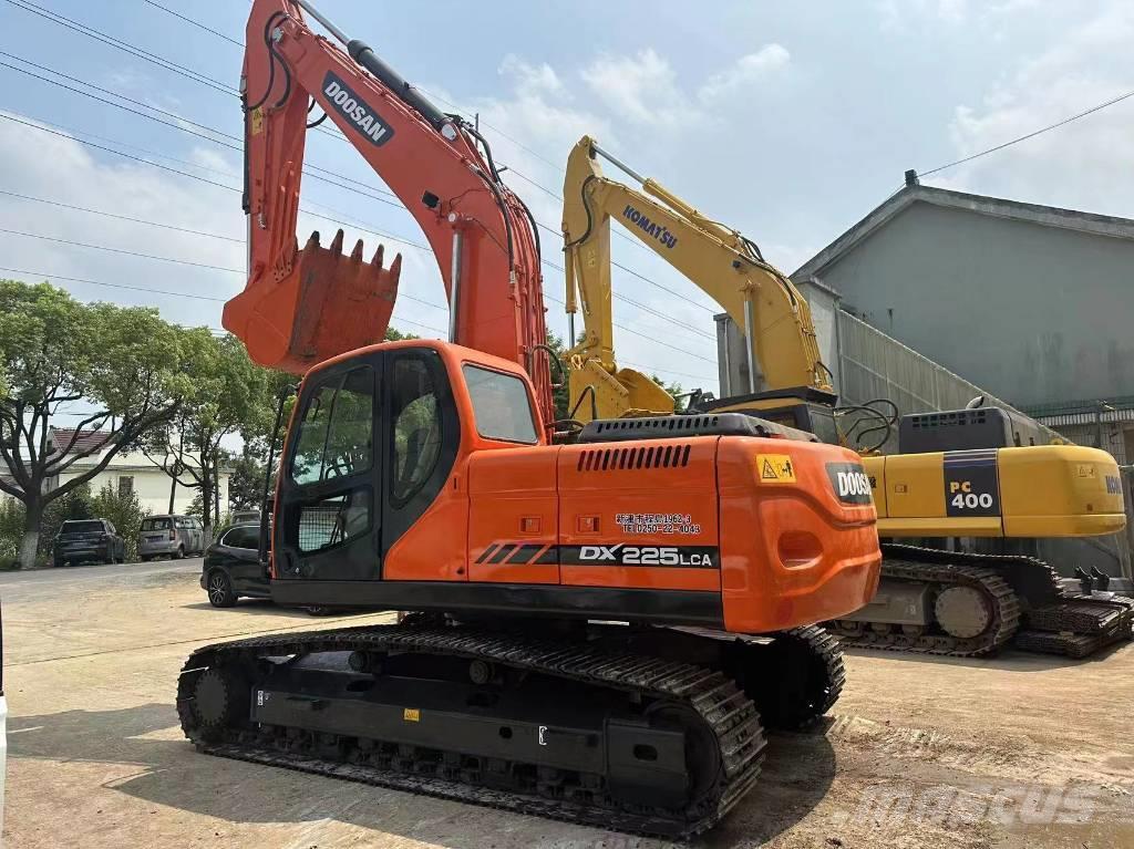 Doosan DX225LC-9C Excavadoras sobre orugas