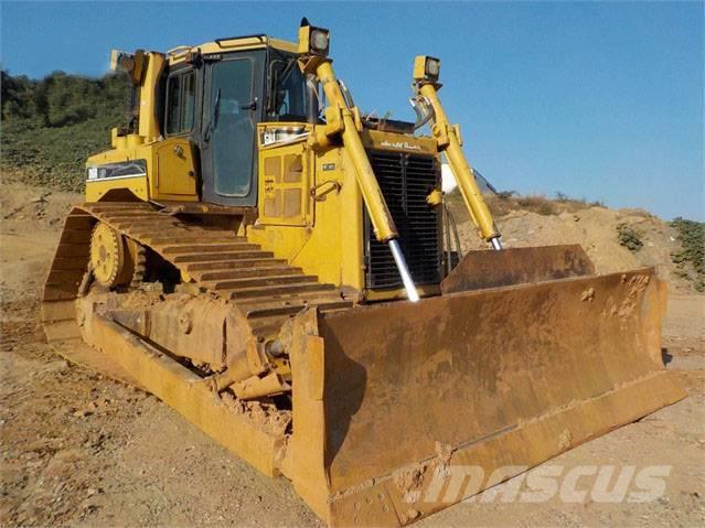 CAT D6R Buldozer sobre oruga