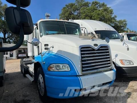 Mack CXN613 Camiones tractor