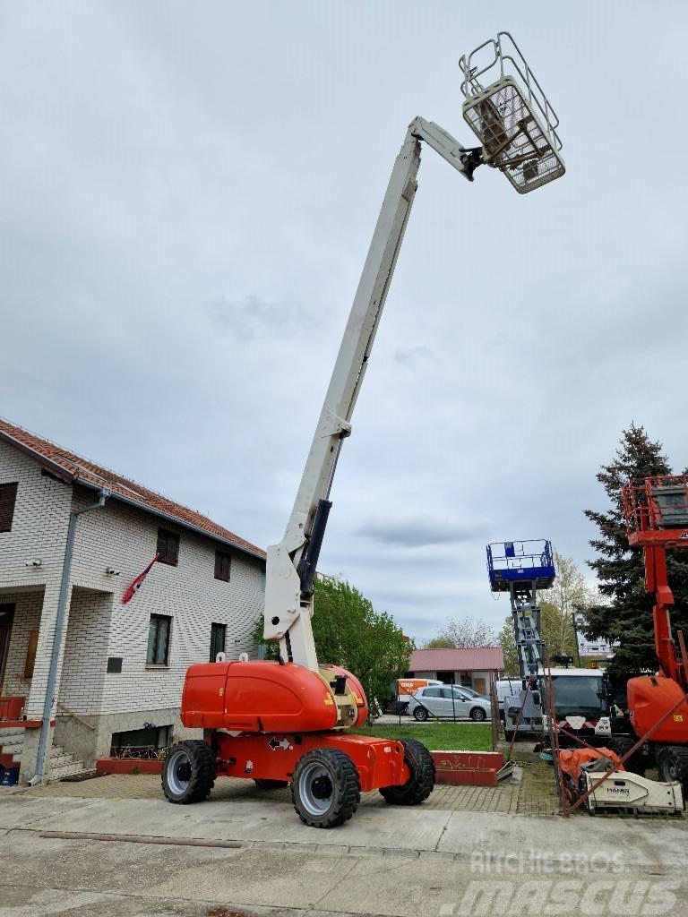 JLG 860 SJ Plataformas con brazo de elevación telescópico