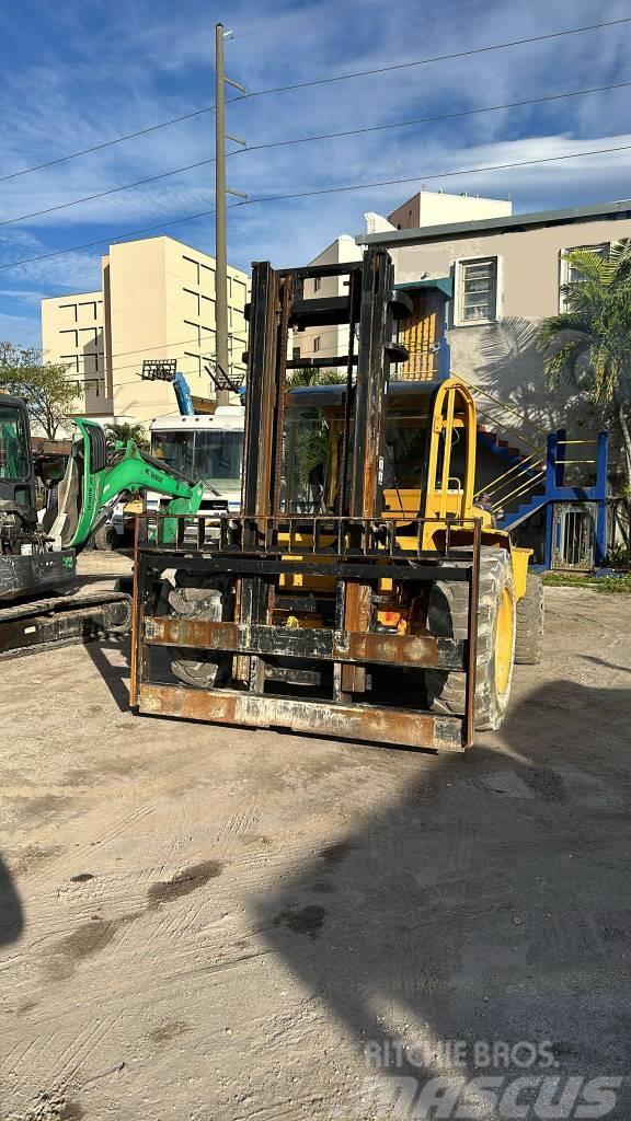 JCB S120 Montacargas todo terreno