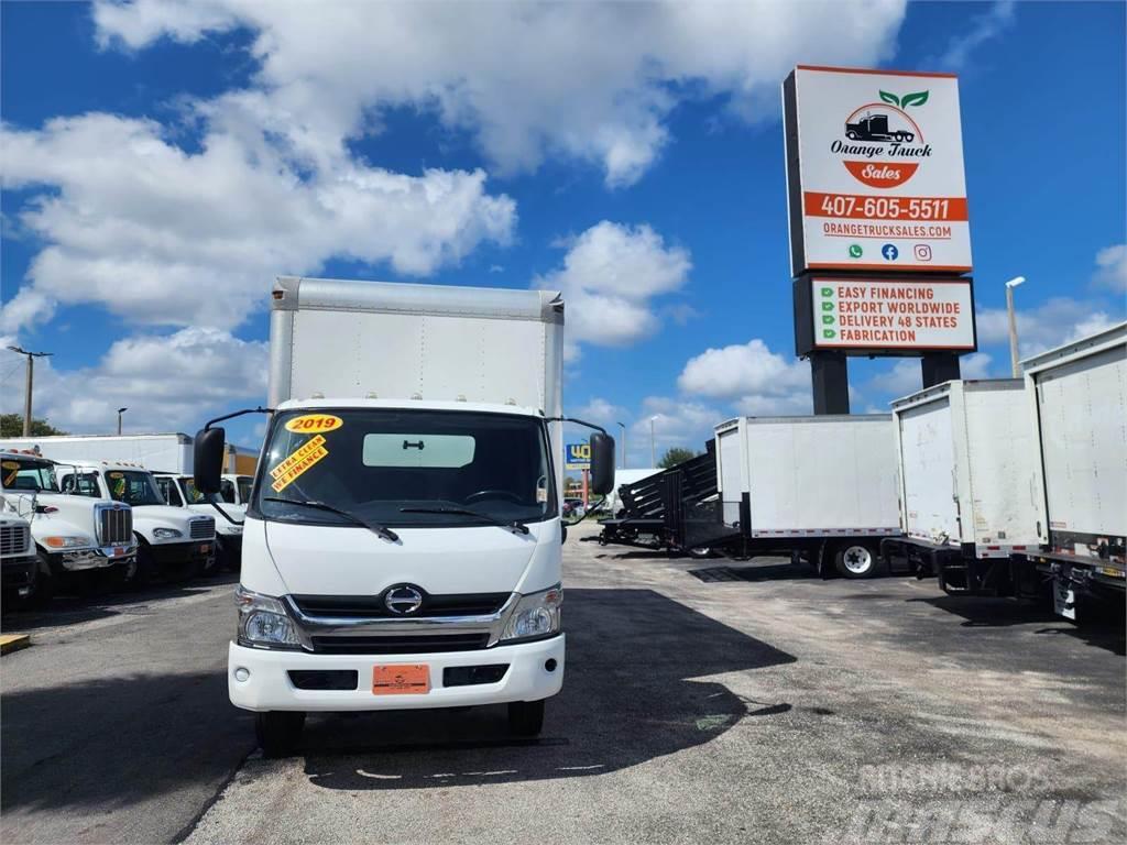 Hino 195 Camiones con caja de remolque