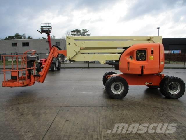 JLG 450AJ (118) Plataforma elevadora autopropulsada