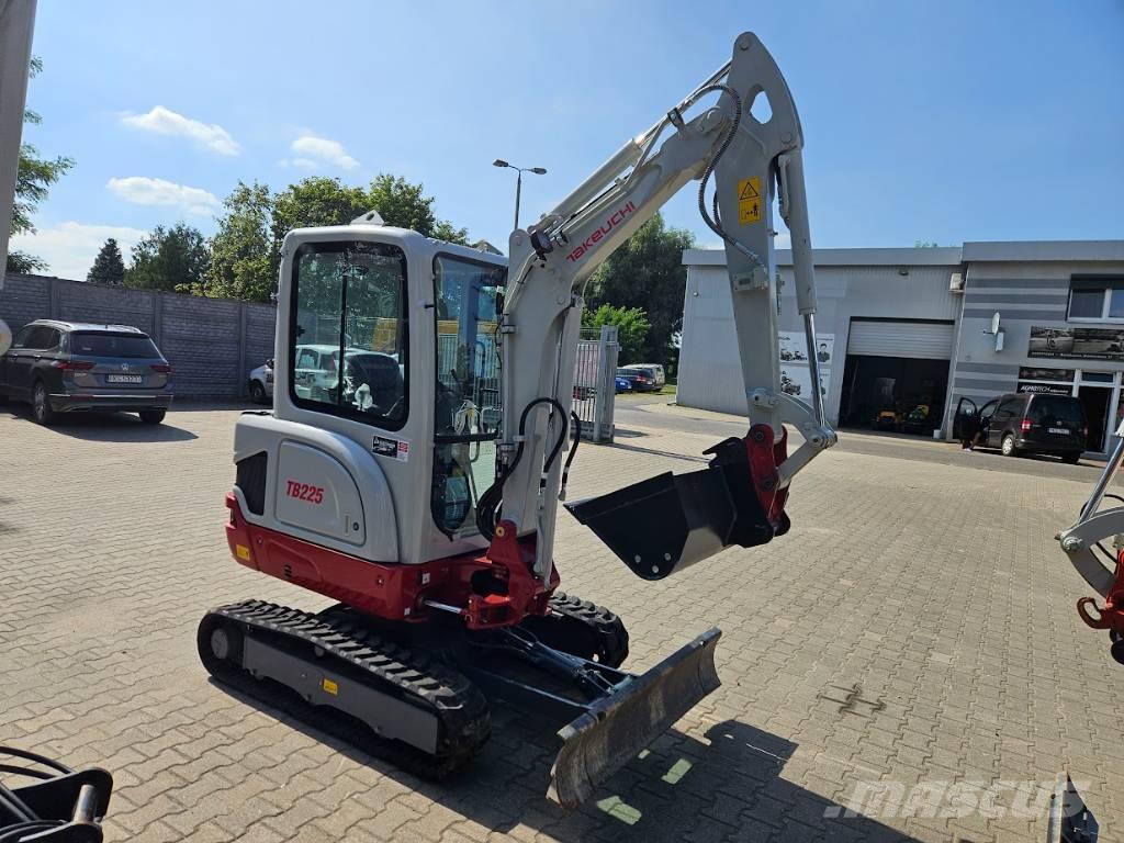 Takeuchi TB225 V0 Miniexcavadoras