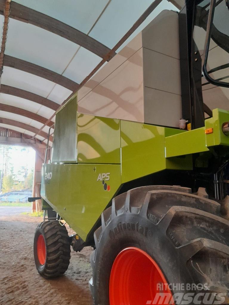 CLAAS Avero 240 Cosechadoras combinadas