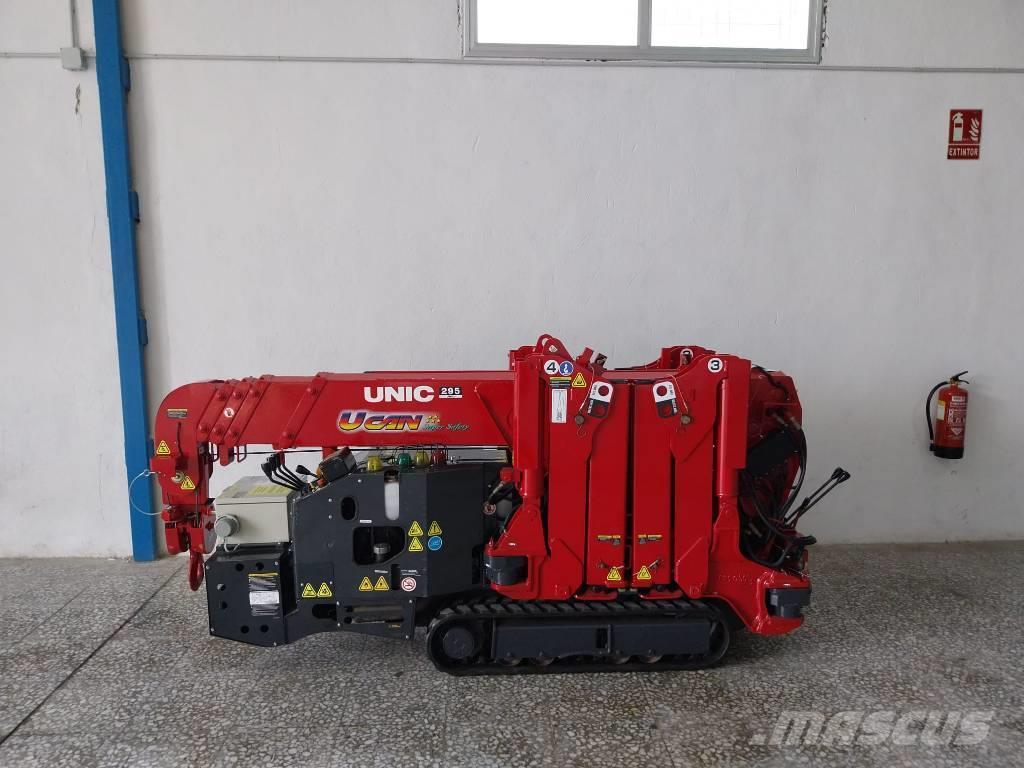 Unic URW 295 Minigrúas