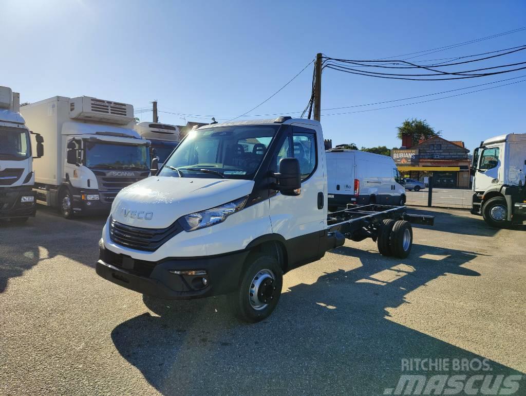 Iveco DAILY 70C18 Camiones con chasís y cabina