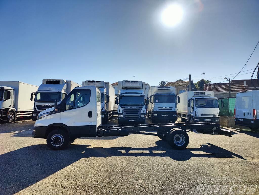 Iveco DAILY 70C18 Camiones con chasís y cabina