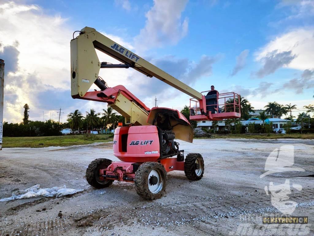 JLG 600 A Plataformas con brazo de elevación manual