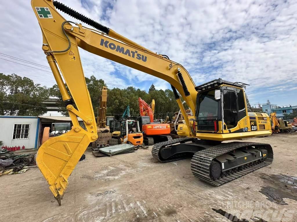 Komatsu PC 220 Excavadoras sobre orugas