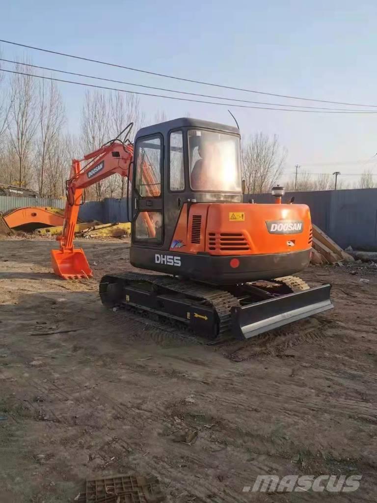 Doosan DH55 Excavadoras sobre orugas