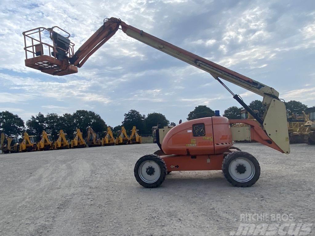 JLG 600AJ Plataformas con brazo de elevación manual