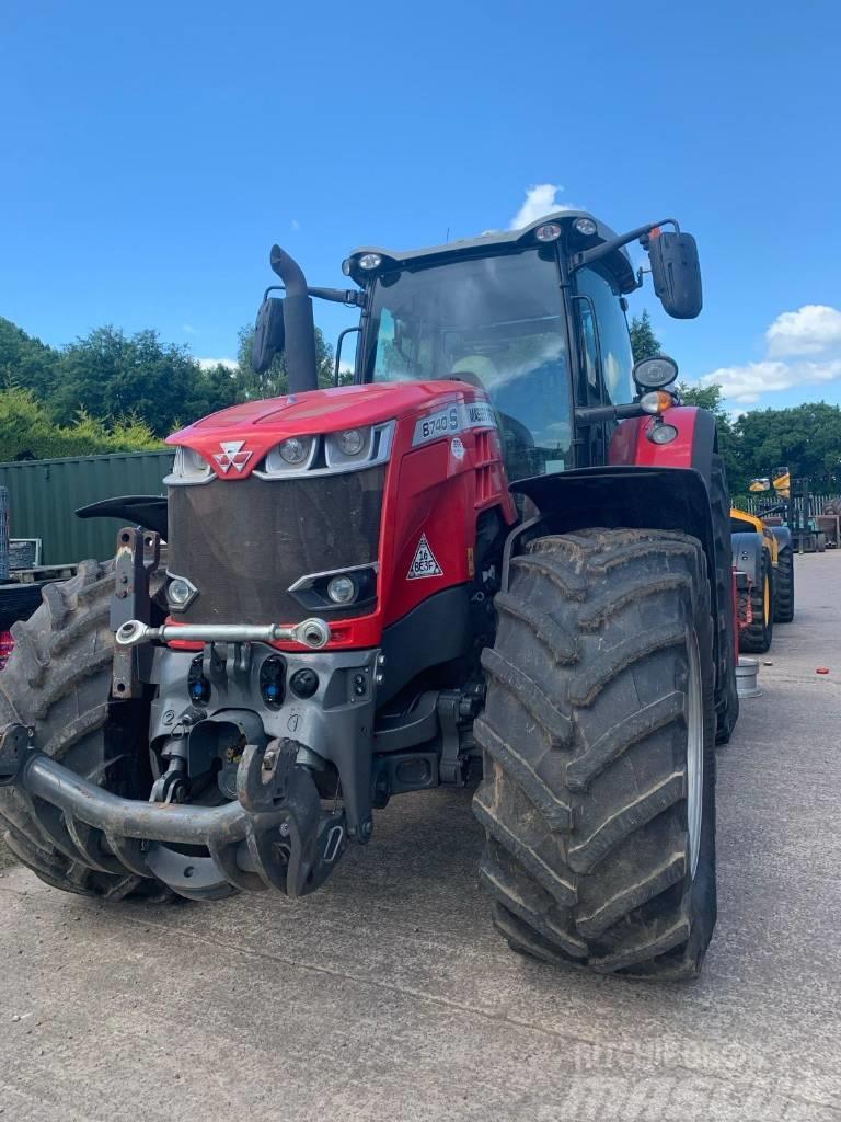 Massey Ferguson 8740S Tractores