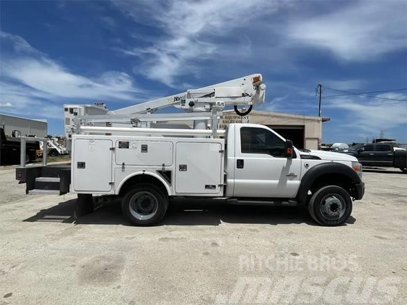 Altec AT235 Plataformas sobre camión