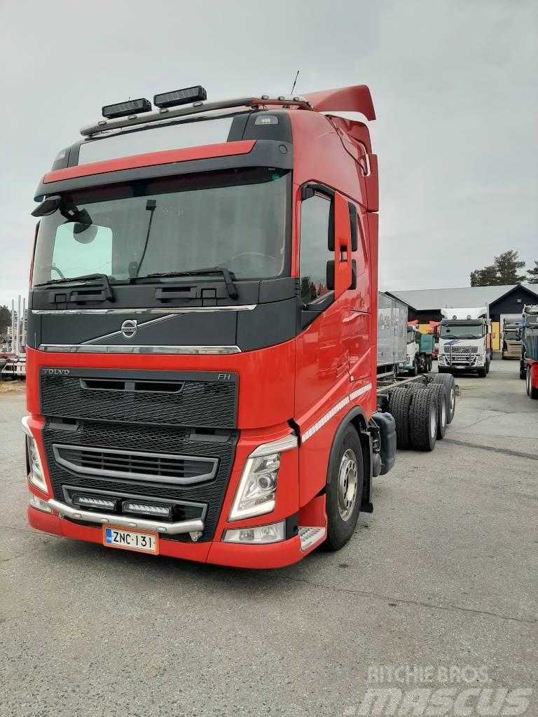 Volvo FH 13 Camiones con chasís y cabina