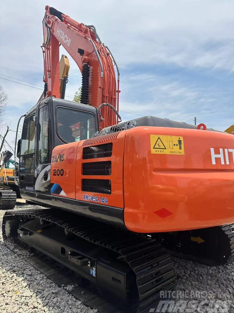 Hitachi ZX 200 Excavadoras sobre orugas