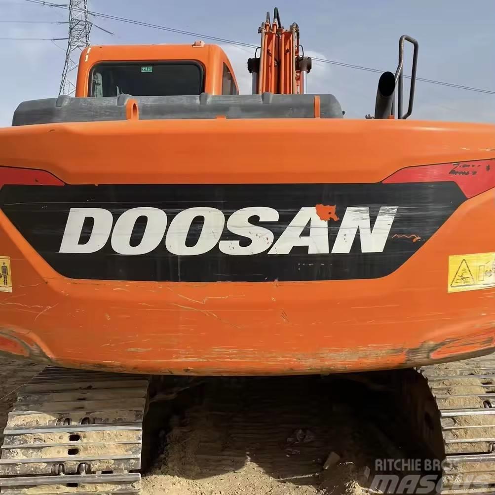 Doosan DX150LC-9C Excavadoras sobre orugas