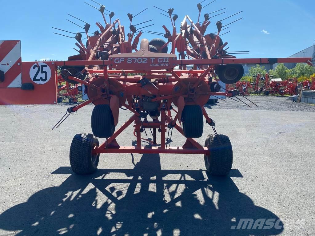 Kuhn GF8702T Rastrilladoras y rastrilladoras giratorias