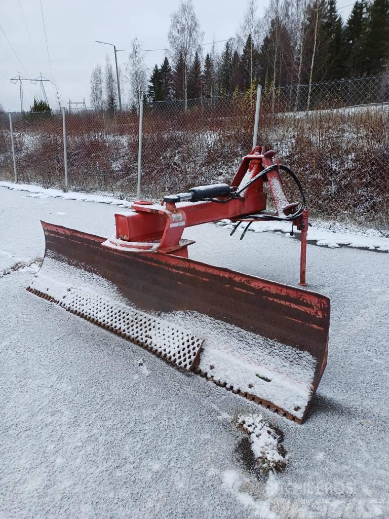 Vama JH300 Rastras para caminos