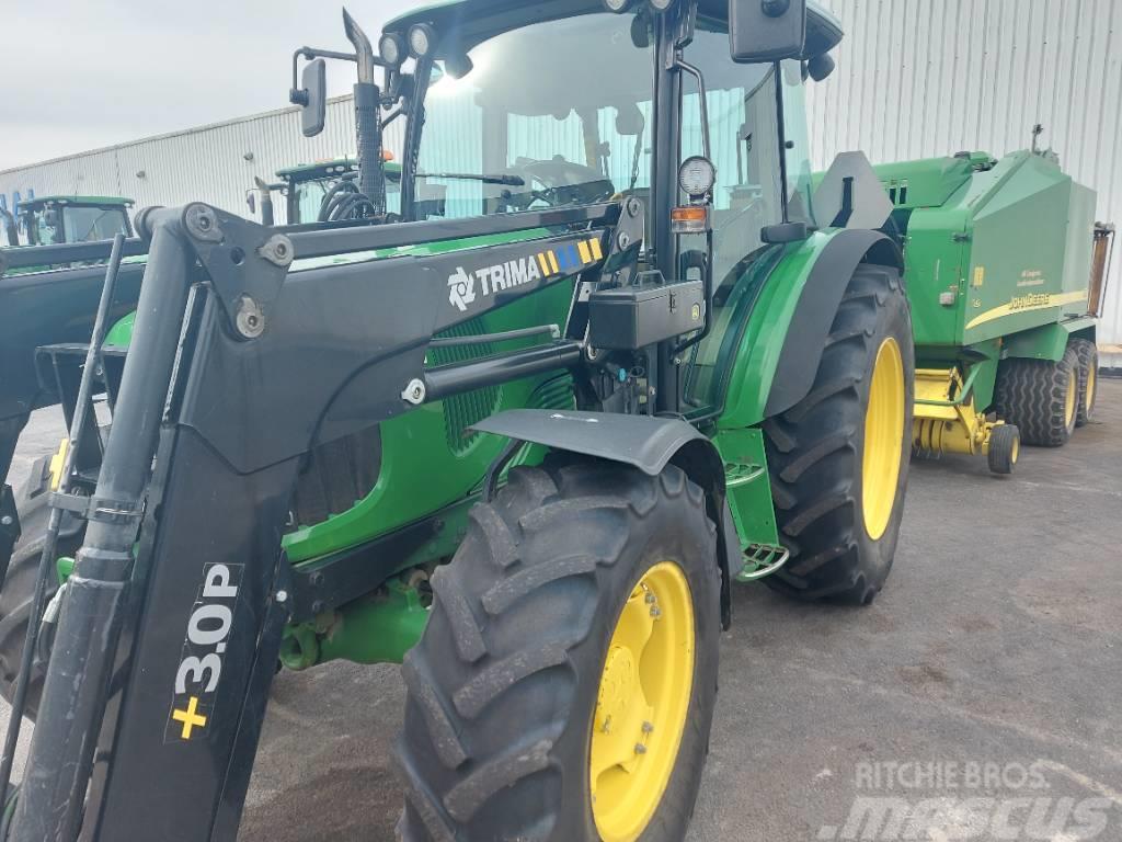 John Deere 5820 Tractores