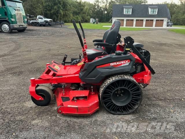 Gravely PROTURN 60 Tractores compactos