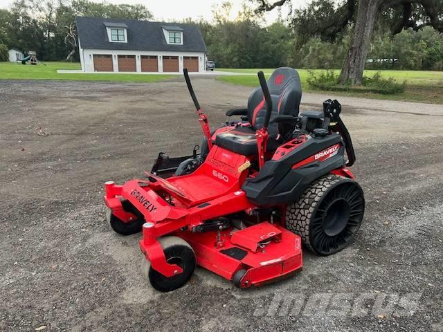 Gravely PROTURN 60 Tractores compactos