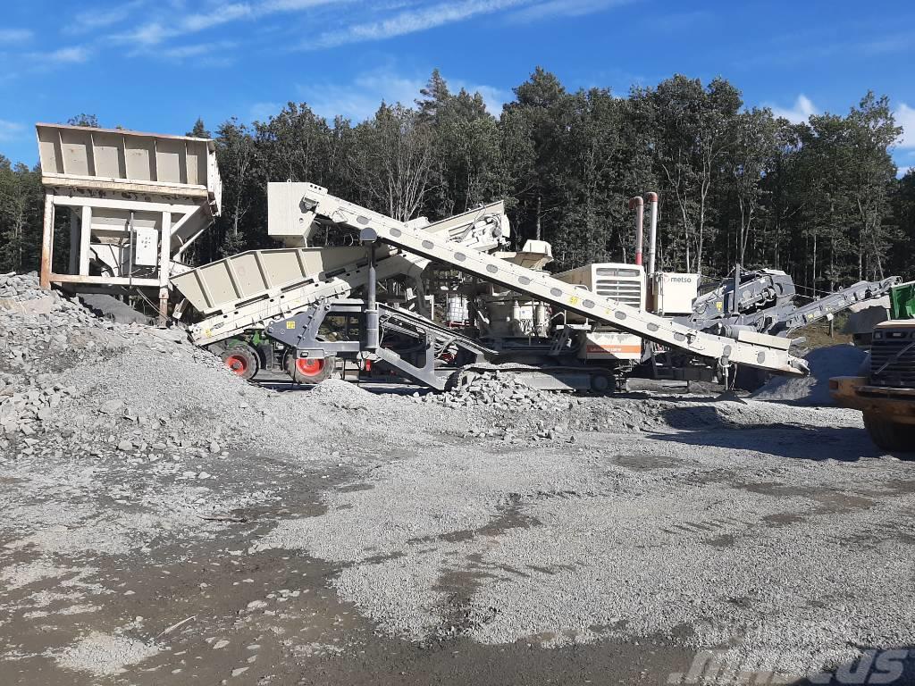 Metso Lokotrack LT300HPS Trituradoras móviles