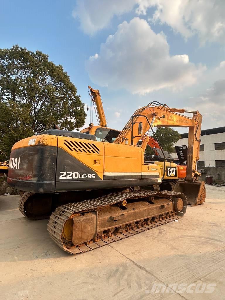 Hyundai 220LC-9S Excavadoras sobre orugas