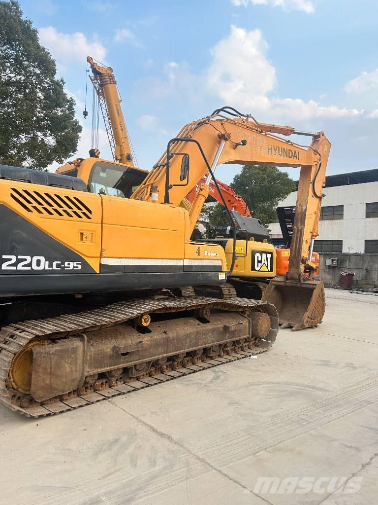 Hyundai 220LC-9S Excavadoras sobre orugas