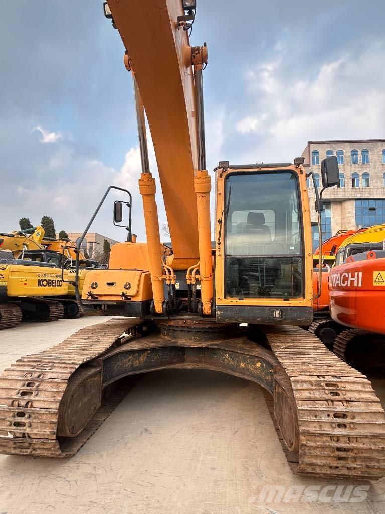 Hyundai 220LC-9S Excavadoras sobre orugas