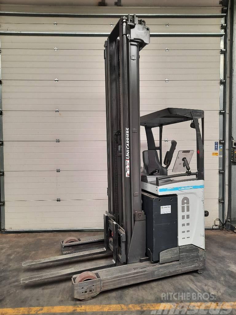 UniCarriers 200DTFVRE845UMS Montacargas de alcance de gran altura