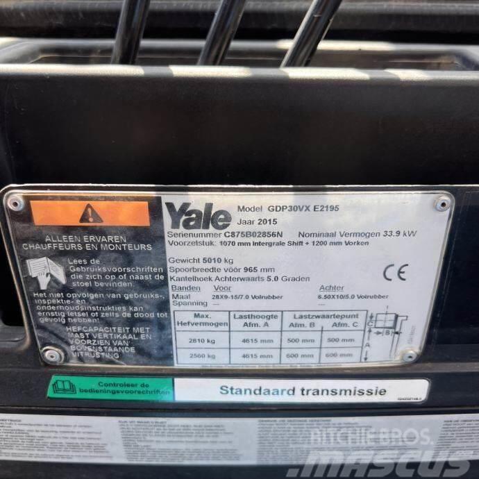 Yale GDP30VX Camiones diesel