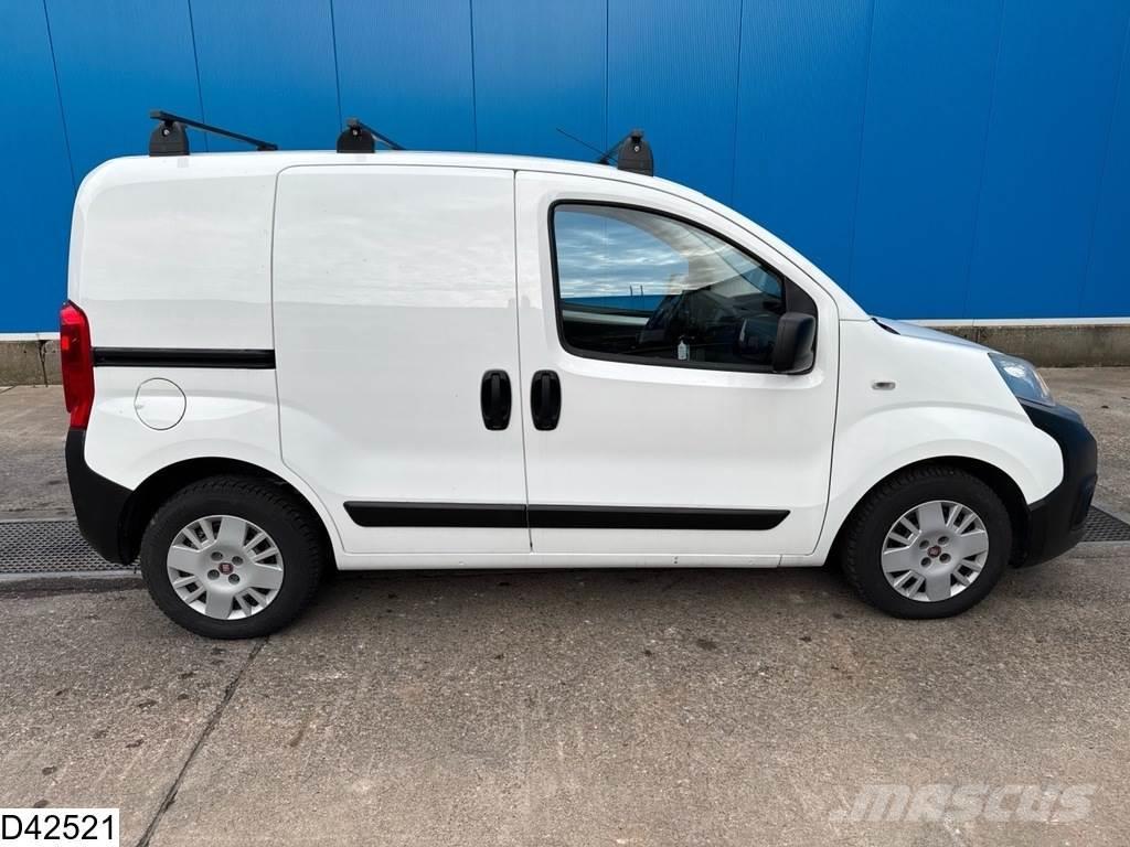 Fiat ? Fiorino Vehículos de caha cerrada