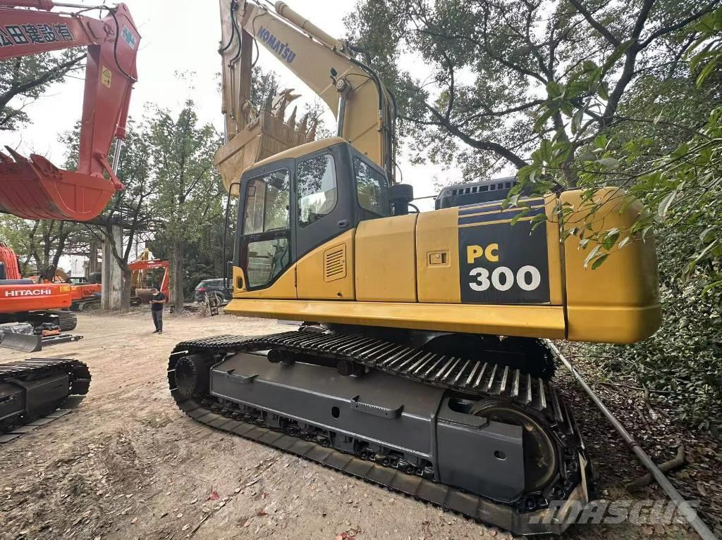 Komatsu PC 300 Excavadoras sobre orugas