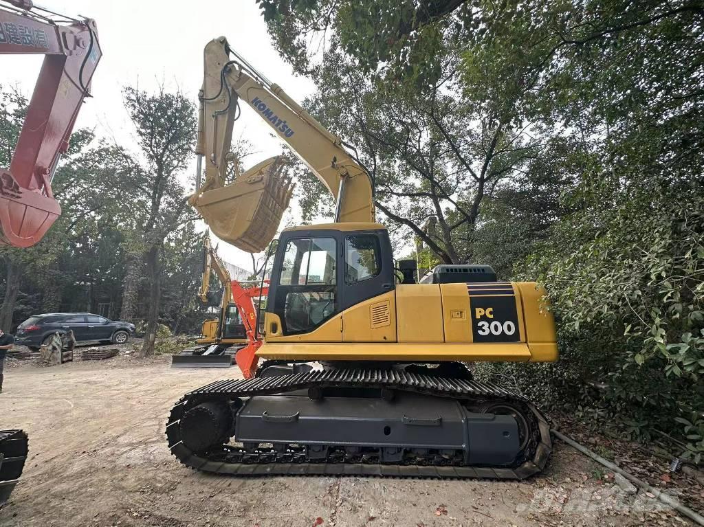 Komatsu PC 300 Excavadoras sobre orugas