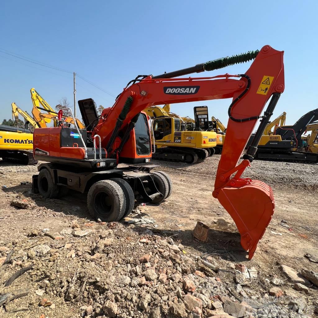 Doosan DX150W Excavadoras de ruedas