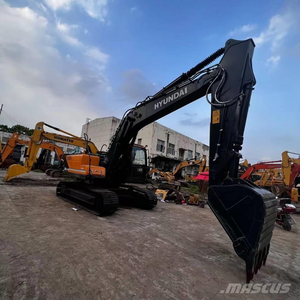 Hyundai R220-9S Excavadoras sobre orugas