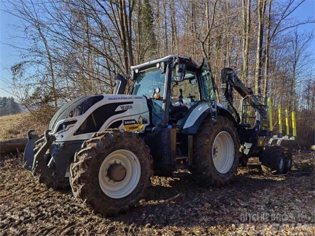 Valtra T145 Tractores forestales