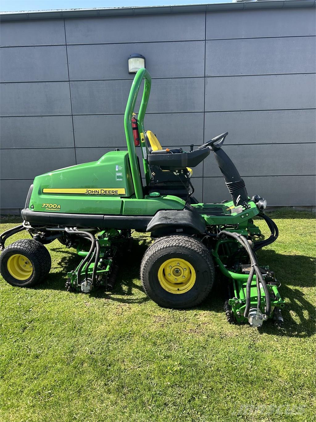 John Deere 7700A Máquinas de calles