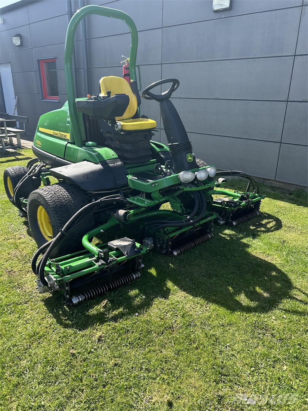 John Deere 7700A Máquinas de calles