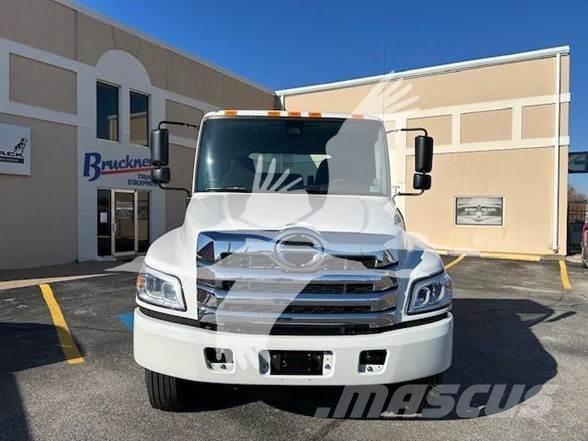 Hino L6 Camiones con chasís y cabina