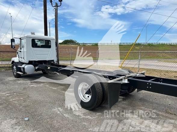 Mack MD6 Camiones con chasís y cabina