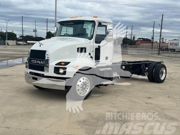 Mack MD6 Camiones con chasís y cabina