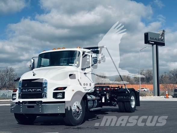 Mack MD7 Otros