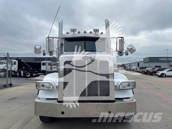 Peterbilt 367 Camiones tractor