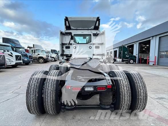 Volvo VNL64T300 Camiones tractor