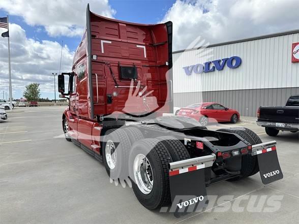 Volvo VNL64T740 Camiones tractor