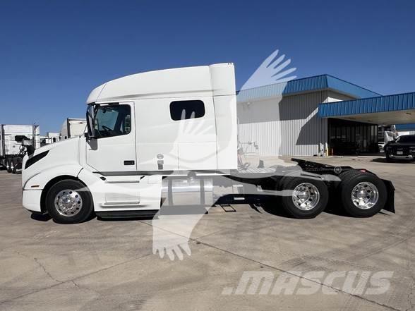 Volvo VNL64T740 Camiones tractor