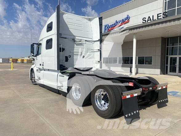 Volvo VNL64T860 Camiones tractor