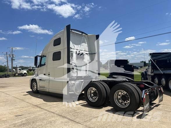 Volvo VNL64T860 Camiones tractor